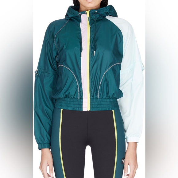 Retro Crop Colourblock Windbreaker
(Puma 517378 - Cosmic Women’s Jacket) - Picture 11 of 11